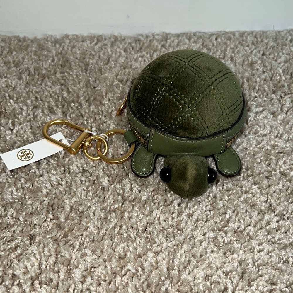 Tory Burch Turtle Coin Purse